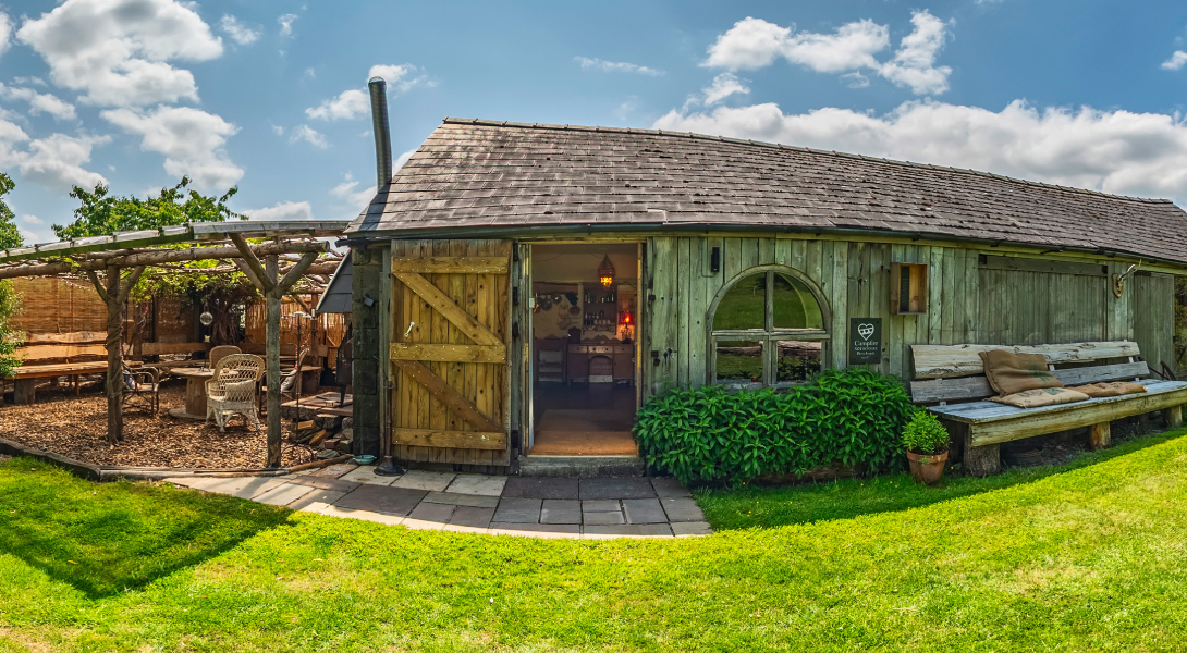 Visit our barn’s 360 virtual tour